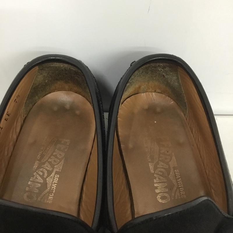 サルヴァトーレフェラガモ Salvatore Ferragamo ローファー ローファー UR56584 7.5 無地 黒 / ブラック / メンズ USED 古着 中古 10138004