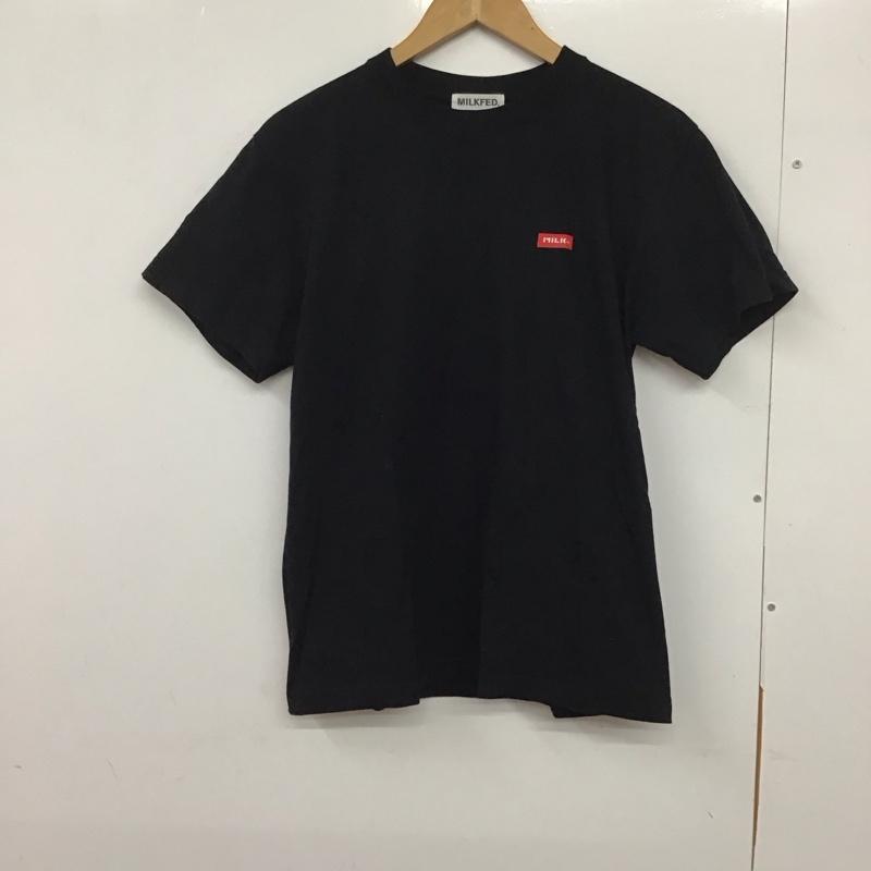 ミルクフェド MILKFED. Tシャツ 半袖 半袖カットソー プリントTシャツ クルーネックカットソー ロゴ、文字 黒 / ブラック / レディース USED 古着 中古 10132110