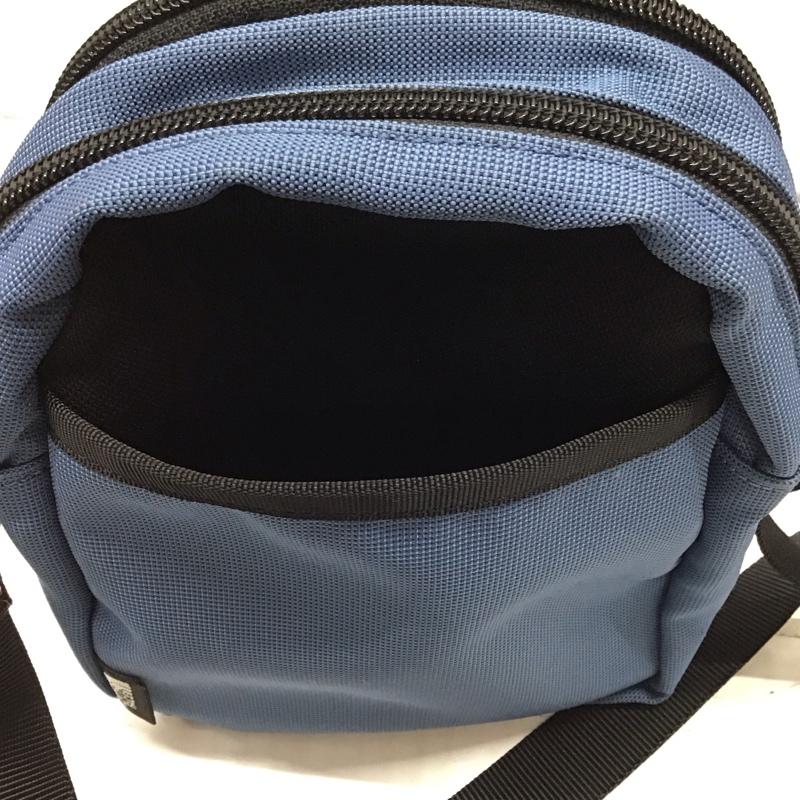 ザノースフェイス THE NORTH FACE ショルダーバッグ ショルダーバッグ ロゴ、文字 青 / ブルー / メンズ USED 古着 中古 10116457