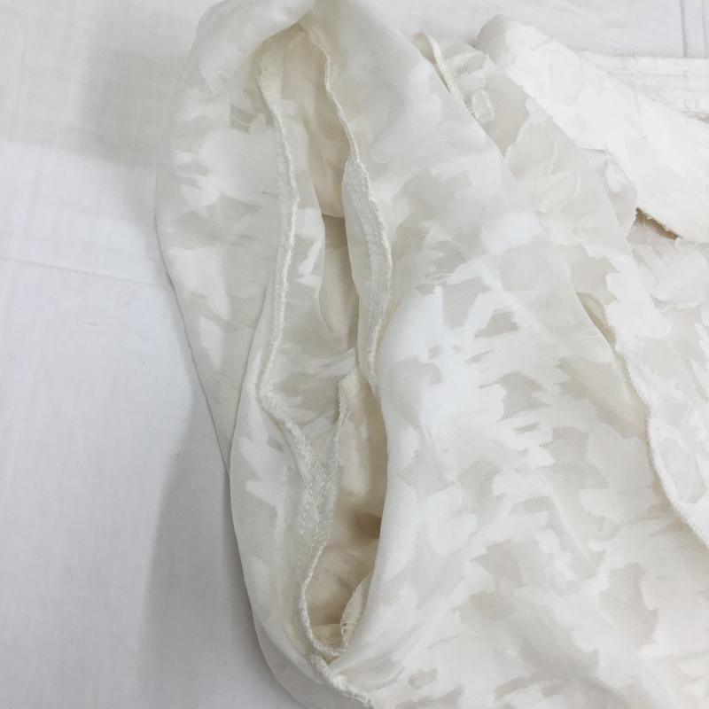 マジェスティックレゴン MAJESTIC LEGON シャツ、ブラウス 半袖 M 花柄 オフホワイト / オフホワイト / レディース USED 古着 中古 10137596