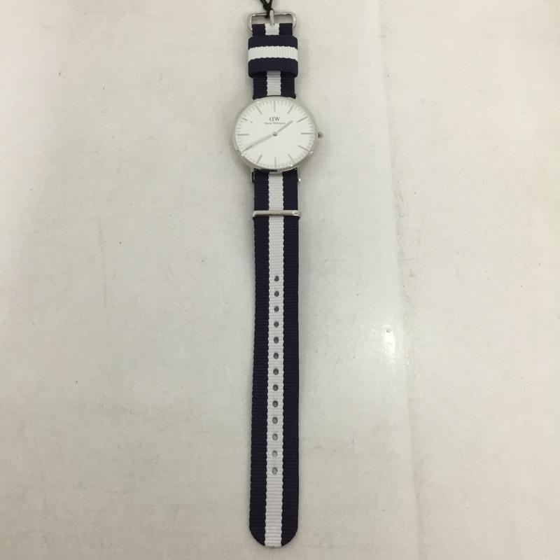 ダニエルウェリントン Daniel Wellington 腕時計 アナログ(クォーツ式) DW00100018 ロゴ、文字 白 / ホワイト / X 紺 / ネイビー / メンズ USED 古着 中古 10135200