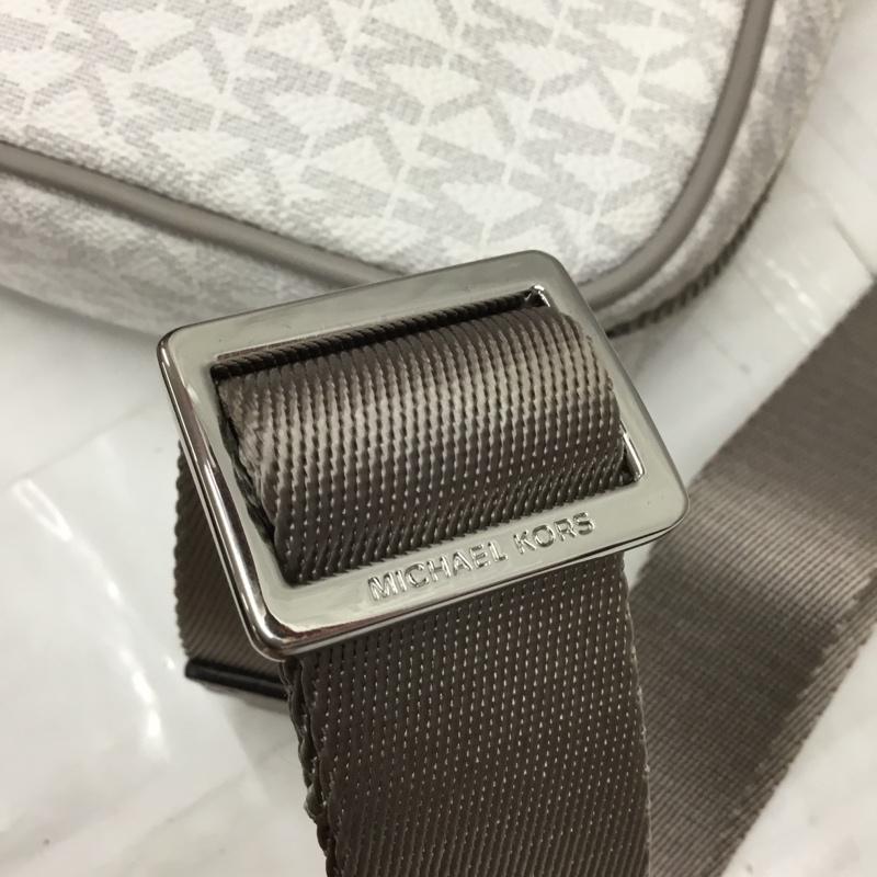 マイケルコース MICHAEL KORS ショルダーバッグ ショルダーバッグ 35F9SF0C3B ロゴ 総柄 白 / ホワイト / X 灰 / グレー / レディース USED 古着 中古 10111820