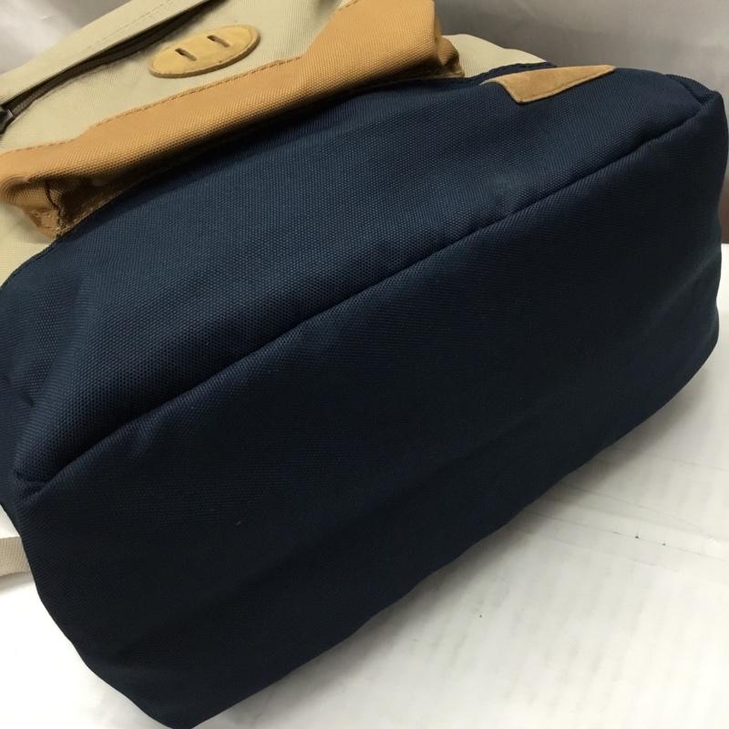 ニクソン NIXON リュックサック、デイパック リュックサック、デイバッグ C2187 SWAMIS BACKPACK ワンポイント ベージュ / ベージュ / X 紺 / ネイビー / メンズ USED 古着 中古 10113715