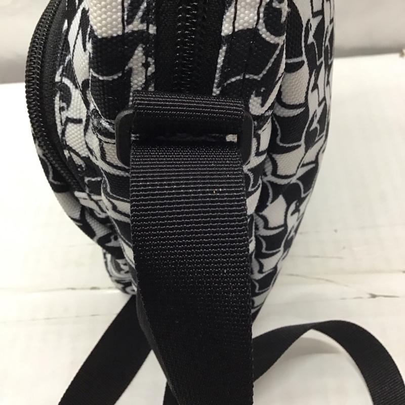 チャムス CHUMS ショルダーバッグ ショルダーバッグ CH60-2535 ペンギン 総柄 白 / ホワイト / X 黒 / ブラック / メンズ USED 古着 中古 10116055
