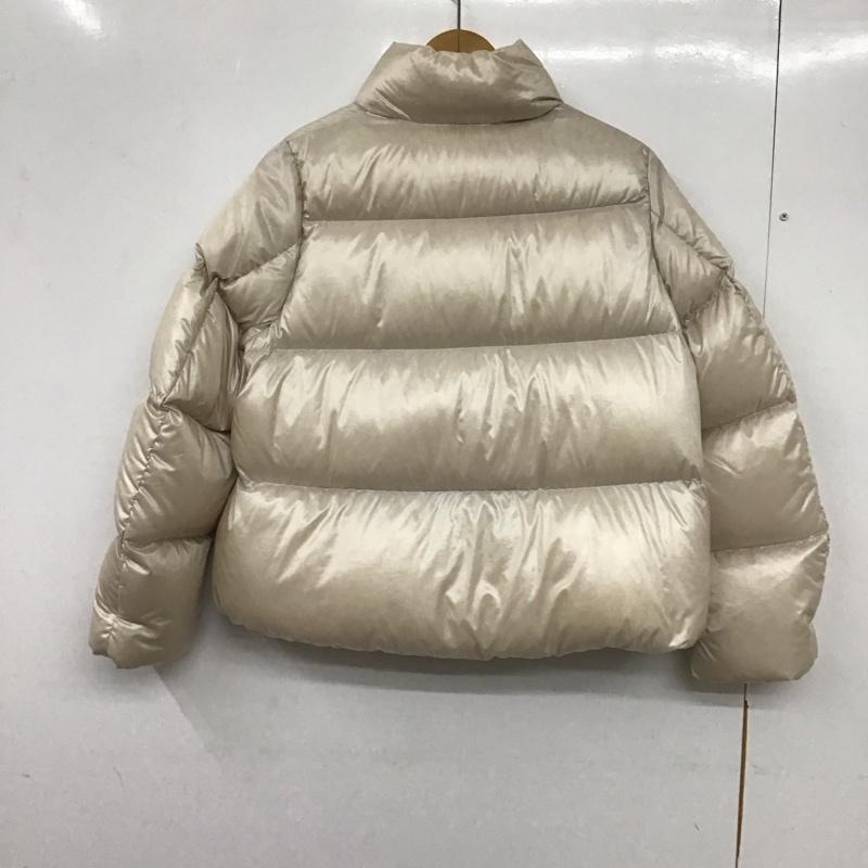 ユニクロ UNIQLO ジャケット、上着 ジャケット、ブレザー 211-450456 ウルトラライトダウンシャイニーボリュームジャケット M 無地 オフホワイト / オフホワイト / レディース USED 古着 中古 10138683