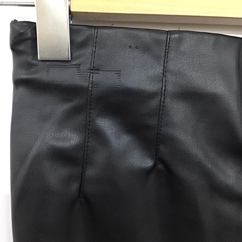 ザラ ZARA パンツ ワークパンツ、ペインターパンツ フェイクレザーパンツ スリムパンツ ストレッチパンツ XS 無地 黒 / ブラック / レディース USED 古着 中古 10136788