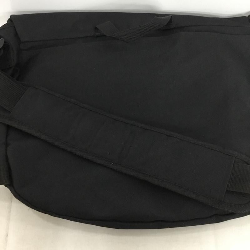 コロンビア Columbia ショルダーバッグ ショルダーバッグ メッセンジャーバッグ ロゴ、文字 黒 / ブラック / メンズ USED 古着 中古 10145863