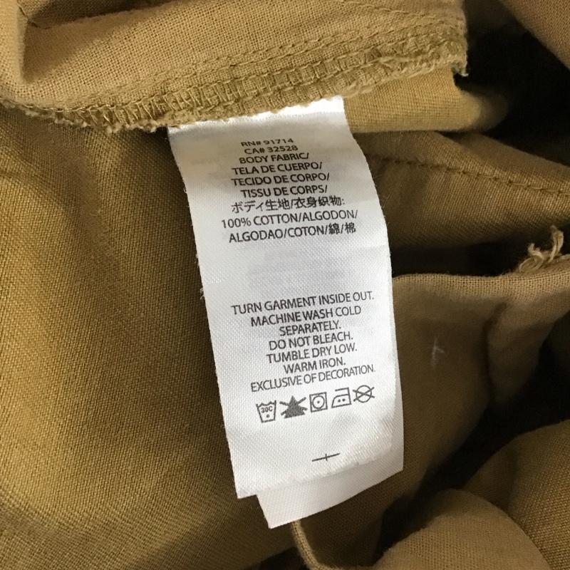 アルマーニ ARMANI パンツ ショートパンツ ショートパンツ ハーフパンツ カジュアルパンツ 33インチ ロゴ、文字 ベージュ / ベージュ / メンズ USED 古着 中古 10137862