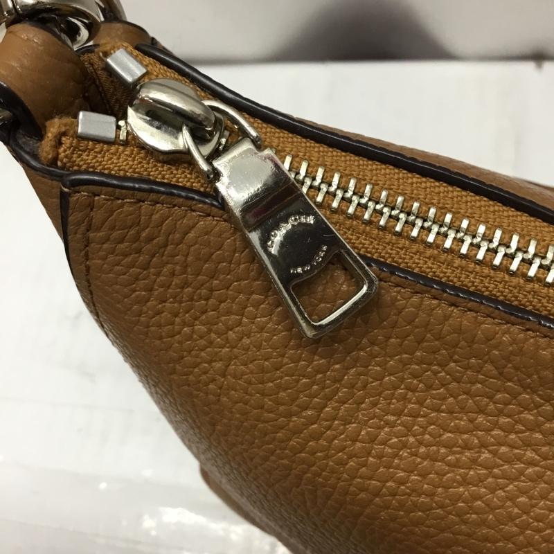 コーチ COACH ハンドバッグ ハンドバッグ 56819 ショルダーバッグ 2WAY ロゴ、文字 茶 / ブラウン / レディース USED 古着 中古 10106887