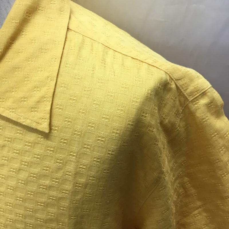 マンゴ MANGO シャツ、ブラウス 半袖 半袖シャツ カラーシャツ 半袖カットソー アロハシャツ M プリント 黄 / イエロー / メンズ USED 古着 中古 10108274