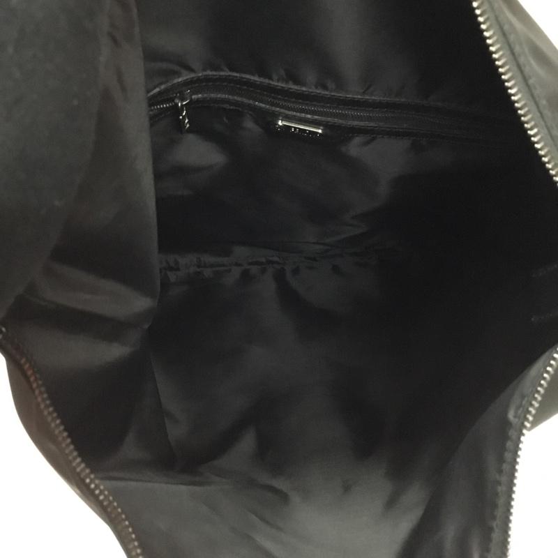 フェンディ FENDI トートバッグ トートバッグ 24-B 14564 ワンショルダー ショルダーバッグ ロゴ、文字 黒 / ブラック / レディース USED 古着 中古 10106485