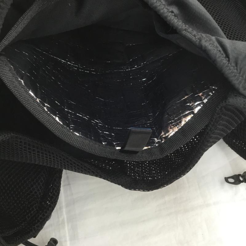 メゾン マルジェラ Maison Margiela ベスト ベスト SALOMON サロモン L ロゴ、文字 黒 / ブラック / メンズ USED 古着 中古 10107617
