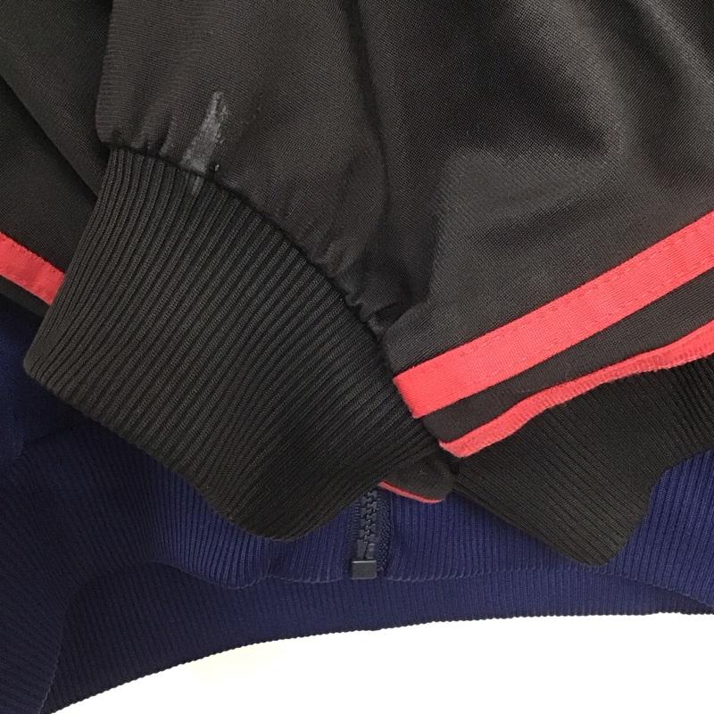 アディダス adidas ジャケット、上着 ジャケット、ブレザー ジップアップジャケット ジャージ スポーツウェア 古着 M ロゴ、文字 黒 / ブラック / X 赤 / レッド / X 紺 / ネイビー / メンズ USED 古着 中古 10137089