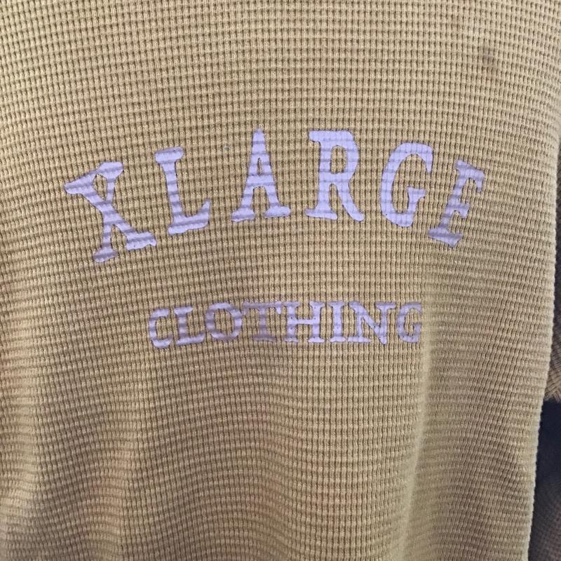 エクストララージ XLARGE カットソー 長袖 プリント長袖カットソー ロングスリーブカットソー クルーネックカットソー ワッフル XL ロゴ、文字 茶 / ブラウン / メンズ USED 古着 中古 10105576