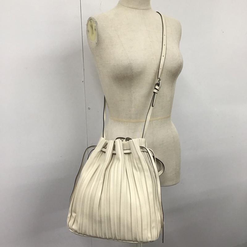 ザラ ZARA ショルダーバッグ ショルダーバッグ 8389 204 040 プリーツ フェイクレザー 無地 アイボリー / アイボリー / レディース USED 古着 中古 10121631