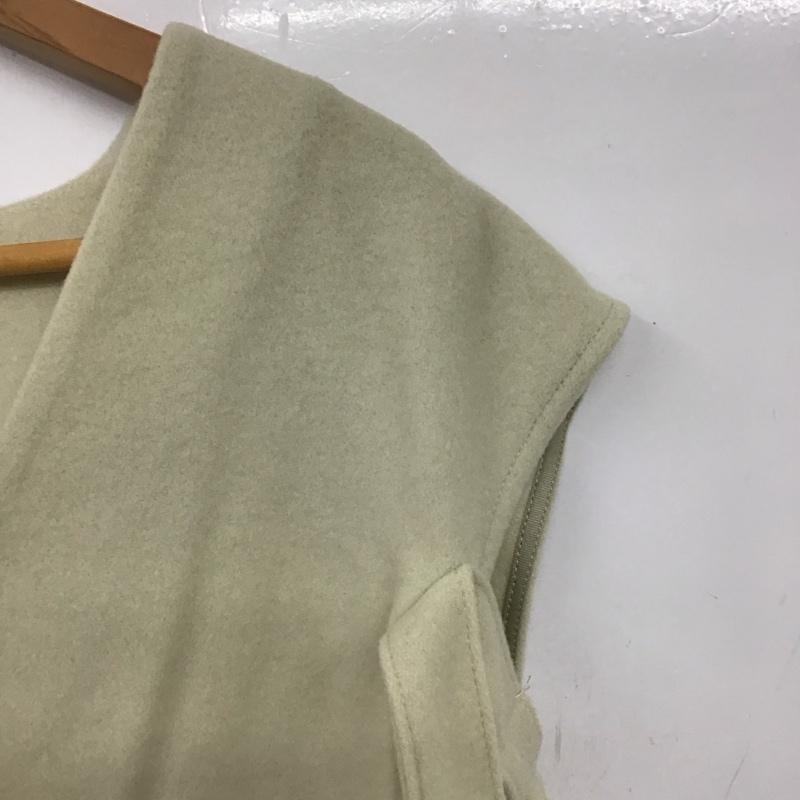 ユナイテッドトウキョウ UNITED TOKYO ベスト ベスト 500557002 Vneck side belt vest 0 無地 薄緑 / ライトグリーン / レディース USED 古着 中古 10137411