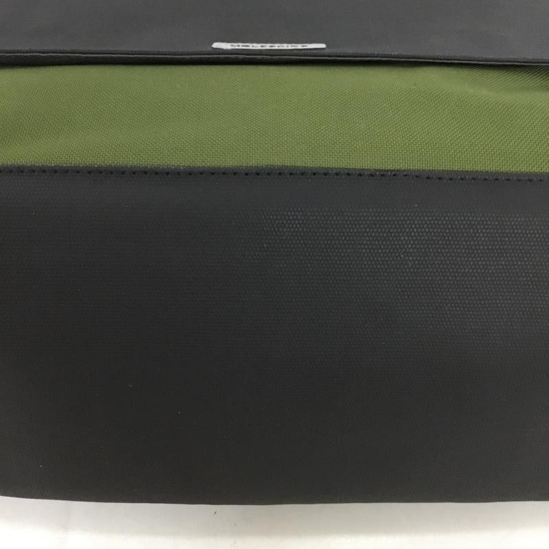 モレスキン MOLESKINE ショルダーバッグ ショルダーバッグ メッセンジャーバッグ ロゴ、文字 黒 / ブラック / X カーキ / カーキ / メンズ USED 古着 中古 10136705