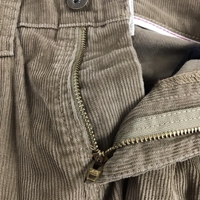 リーバイストラウスアンドコー Levi Strauss & co. パンツ ワークパンツ、ペインターパンツ コーデュロイパンツ スリムパンツ カジュアルパンツ ストレッチパンツ 31インチ 無地 ベージュ / ベージュ / メンズ USED 古着 中古 10132101