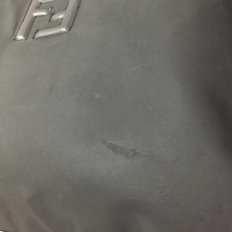 フェンディ FENDI トートバッグ トートバッグ 24-B 14564 ワンショルダー ショルダーバッグ ロゴ、文字 黒 / ブラック / レディース USED 古着 中古 10106485