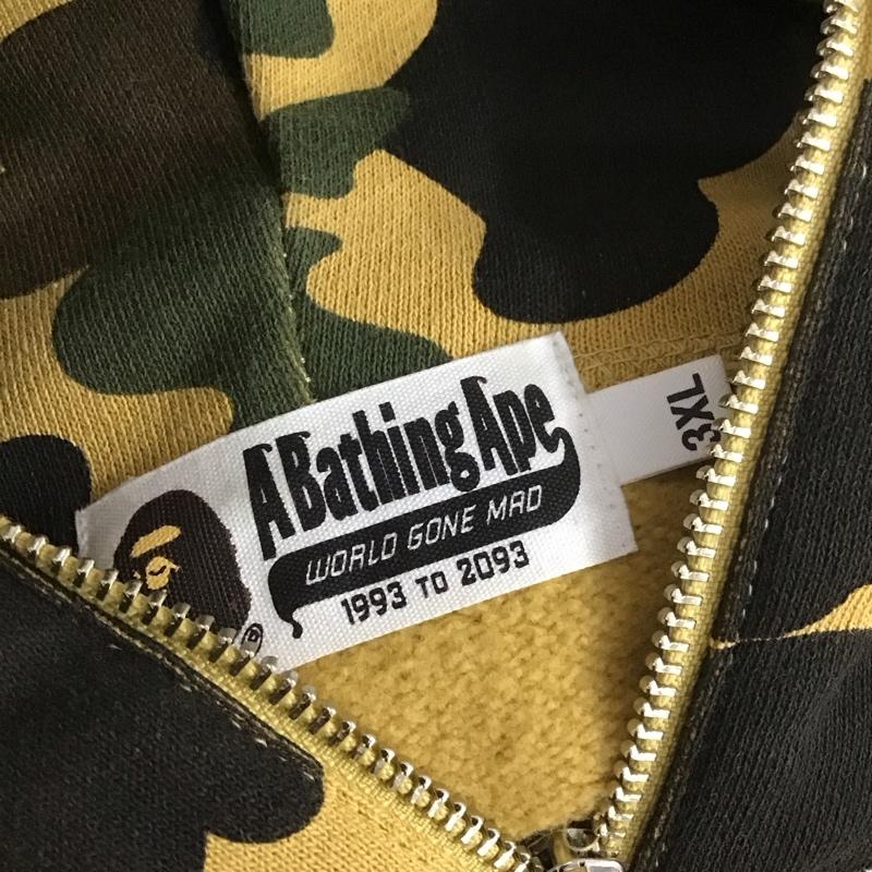 アベイシングエイプ A BATHING APE パーカー 長袖 長袖パーカー フード付きパーカー プリントスウェット トレーナー ジップカラー プルオーバー カモフラージュ柄・迷彩 マルチカラー / マルチカラー / メンズ USED 古着 中古 10107433