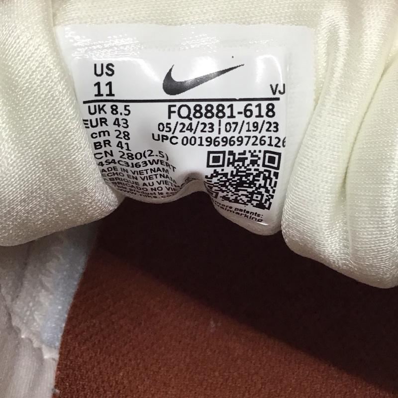 ナイキ NIKE スニーカー スニーカー FQ8881-618 WMNS AIR MAX FUTURA 28cm 28.0cm ロゴ、文字 マルチカラー / マルチカラー / メンズ USED 古着 中古 10121136