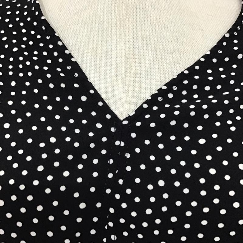 スライ SLY カットソー 長袖 030ba430-5320 PETIT DOT V/N TOPS FREE ドット 黒 / ブラック / レディース USED 古着 中古 10119888