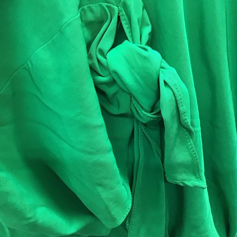 ザラ ZARA シャツ、ブラウス 長袖 長袖シャツ Vネックシャツ ドルマン M 無地 緑 / グリーン / レディース USED 古着 中古 10117984