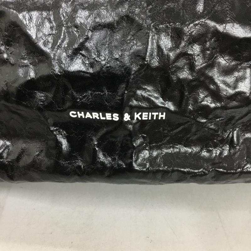 チャールズアンドキース charles&keith トートバッグ トートバッグ 30782346 Matina ラージマチナ クリンクルエフェクトトートバッグ ロゴ、文字 黒 / ブラック / レディース USED 古着 中古 10137430