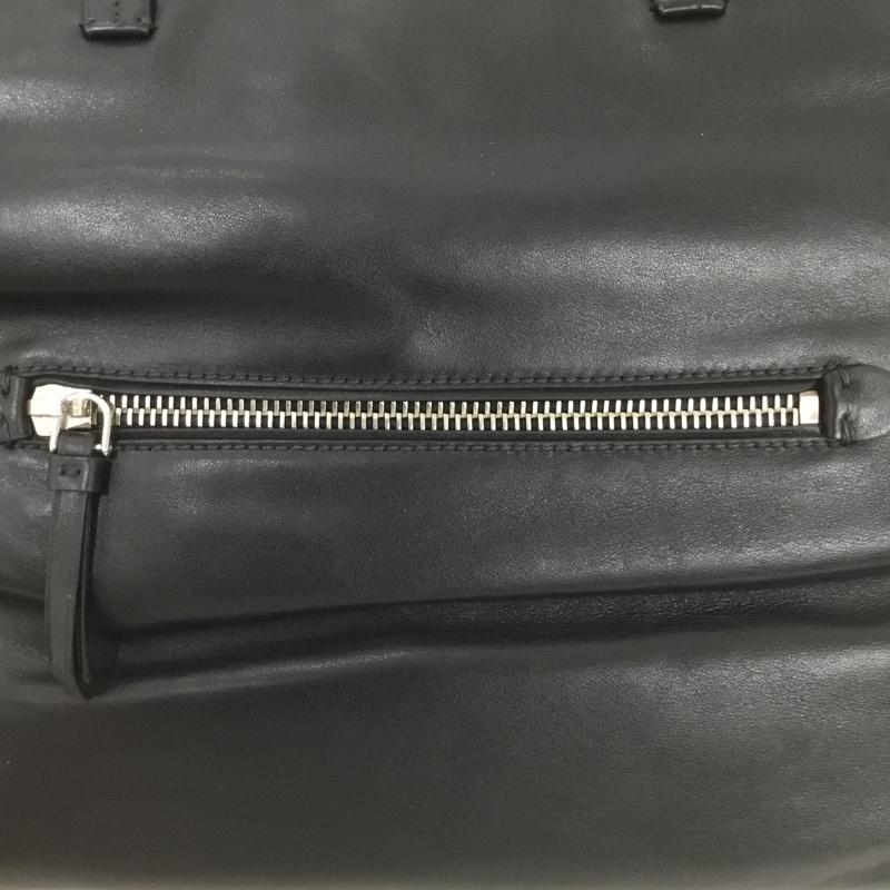 ミュウミュウ miu miu トートバッグ トートバッグ レザー ロゴ、文字 黒 / ブラック / レディース USED 古着 中古 10126461