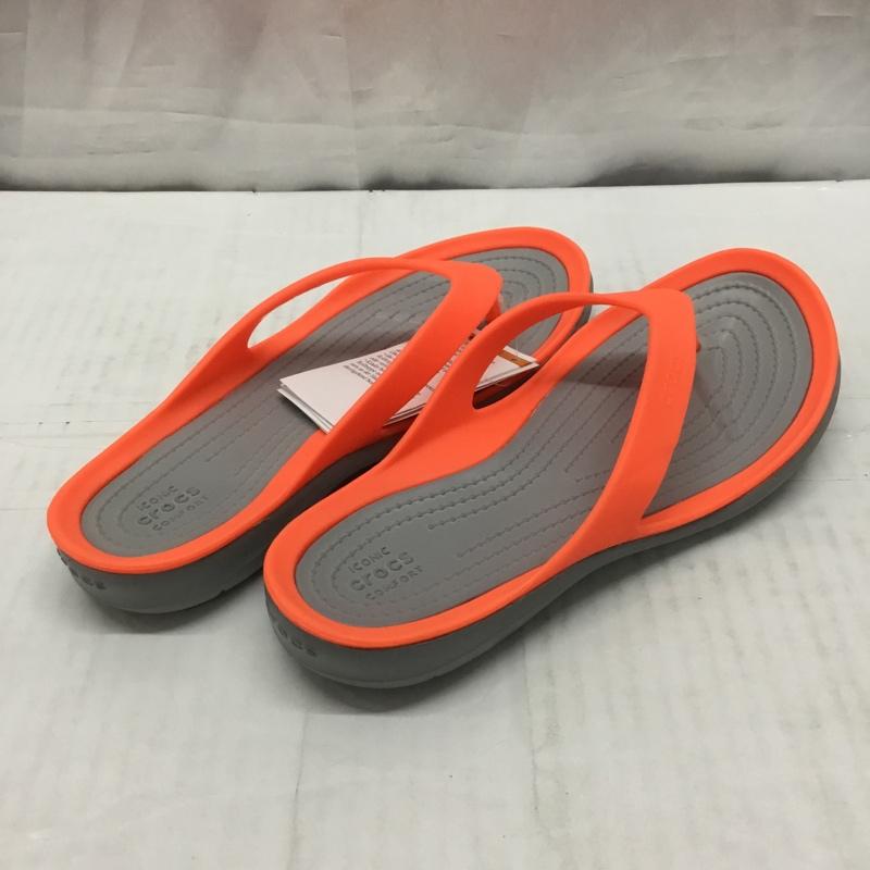クロックス crocs サンダル サンダル 204974-6PK Swiftwater Flips 24cm ビーチサンダル 24.0cm ロゴ、文字 灰 / グレー / X 橙 / オレンジ / レディース USED 古着 中古 10110649