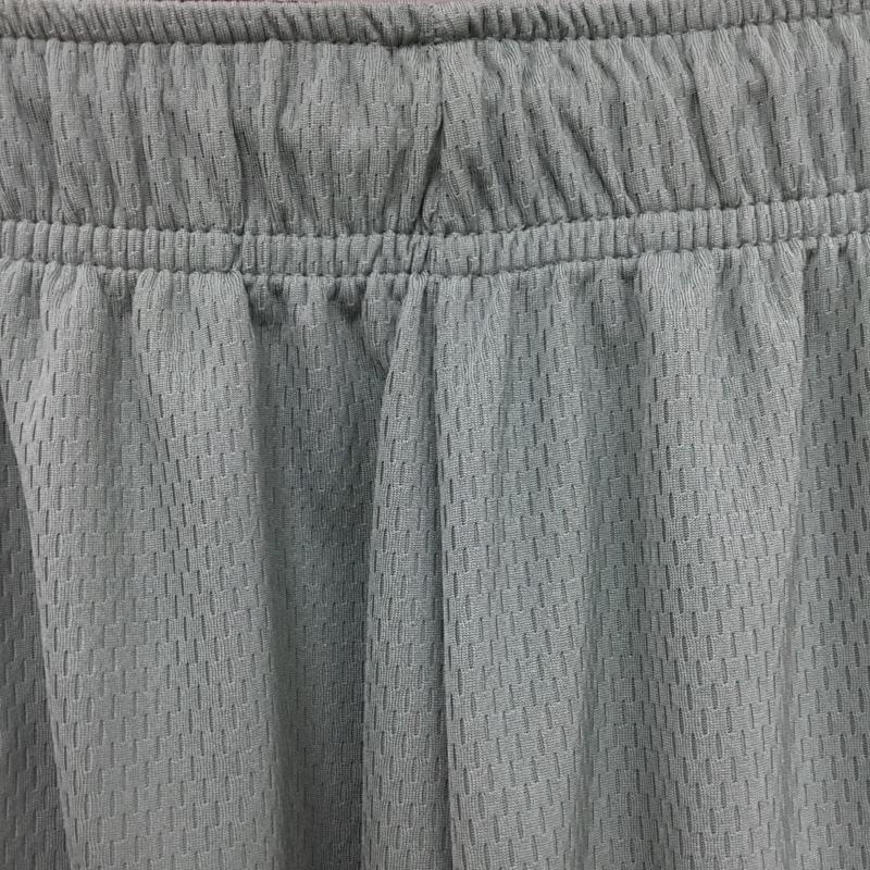 ナイキ NIKE パンツ ショートパンツ 890812-365 M ロゴ、文字 カーキ / カーキ / メンズ USED 古着 中古 10135008