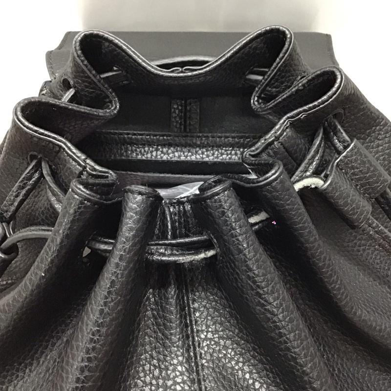 ザラ ZARA リュックサック、デイパック リュックサック、デイバッグ 4225 104 040 フェイクレザー 無地 黒 / ブラック / レディース USED 古着 中古 10117743