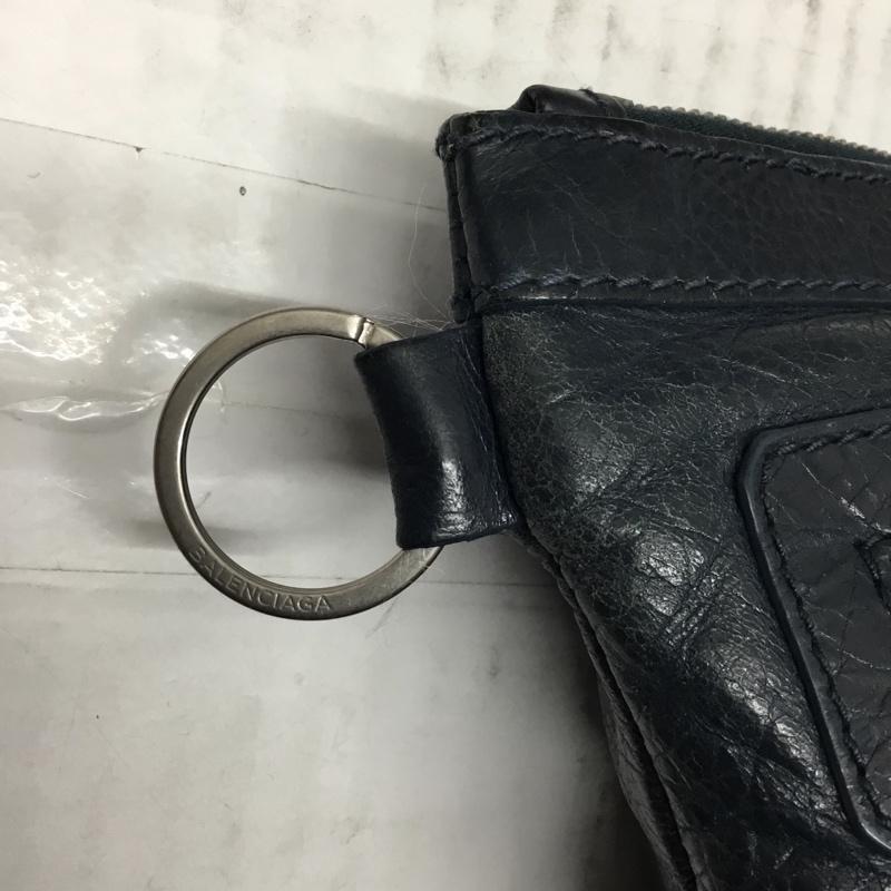 バレンシアガ BALENCIAGA クラッチバッグ、パーティバッグ クラッチバッグ、パーティバッグ セカンドバッグ 無地 紺 / ネイビー / メンズ USED 古着 中古 10106483