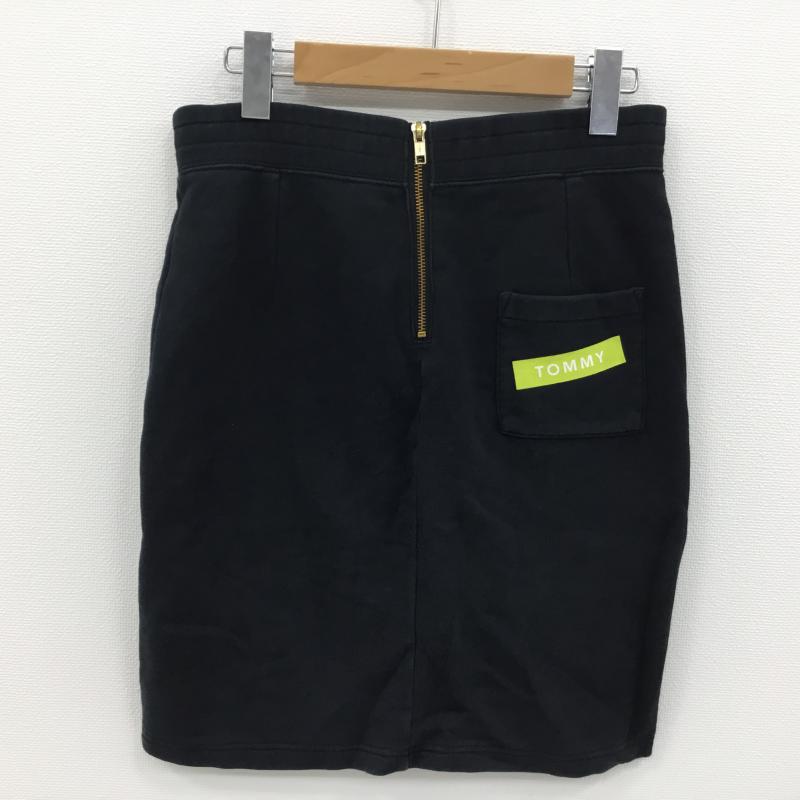トミー TOMMY スカート ひざ丈スカート M ロゴ、文字 黒 / ブラック / レディース USED 古着 中古 10000231