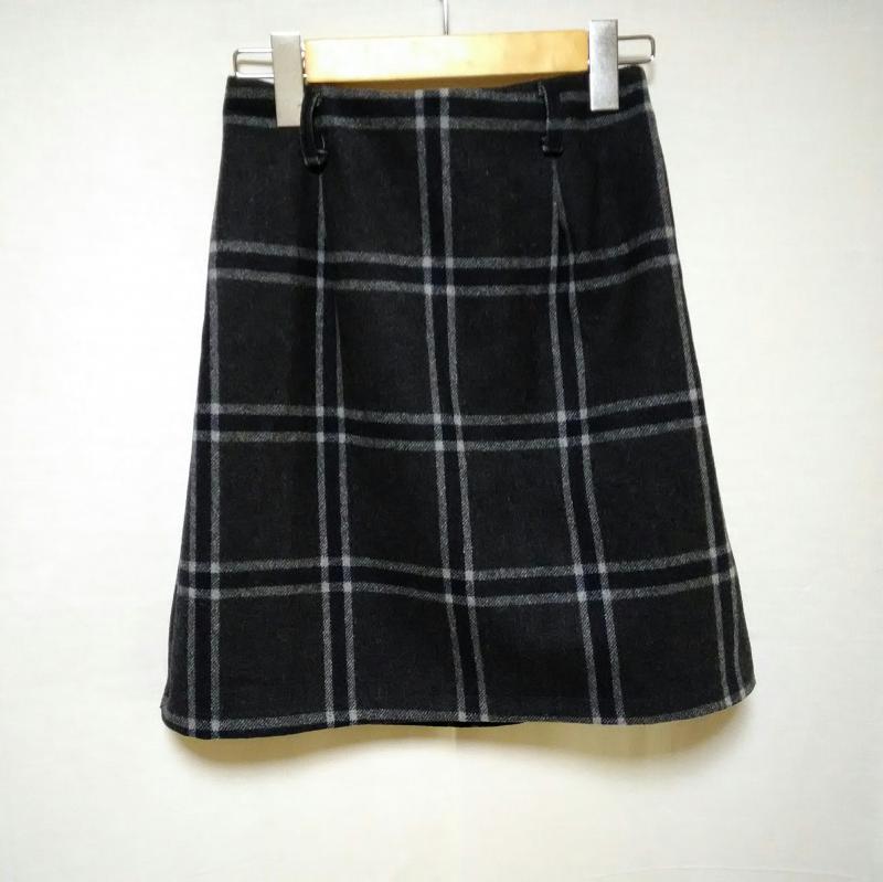 アリシアページボーイ alicia PAGEBOY スカート ミニスカート FREE ストライプ 灰 / グレー / X 白 / ホワイト / レディース USED 古着 中古 10000797