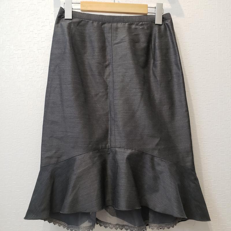 カトルフィーユ quatre feuilles スーツ ひざ丈スカート 40 無地 灰 / グレー / レディース USED 古着 中古 10000978