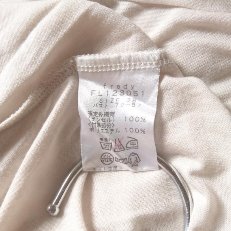 フレディ エミュ fredy emue Tシャツ 半袖 38 無地 X 花柄 ベージュ / ベージュ / X 黒 / ブラック / レディース USED 古着 中古 10002201