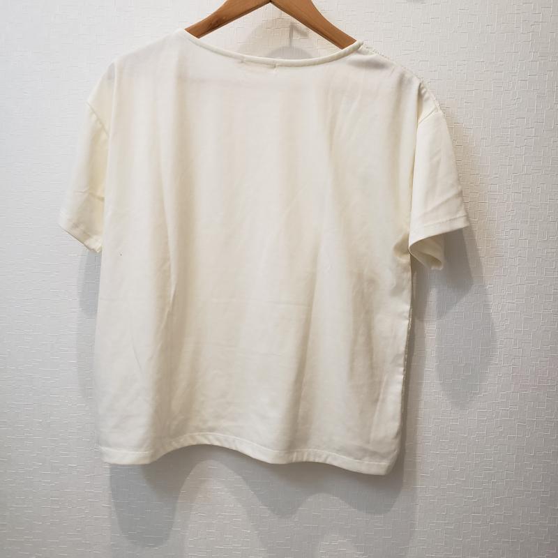 アースミュージックアンドエコロジー earth music&ecology カットソー 半袖 XS 花柄 白 / ホワイト / レディース USED 古着 中古 10002338