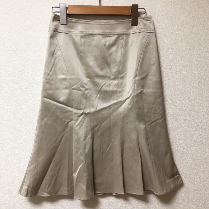 イネド INED スカート ひざ丈スカート 5 無地 ベージュ / ベージュ / レディース USED 古着 中古 10002413