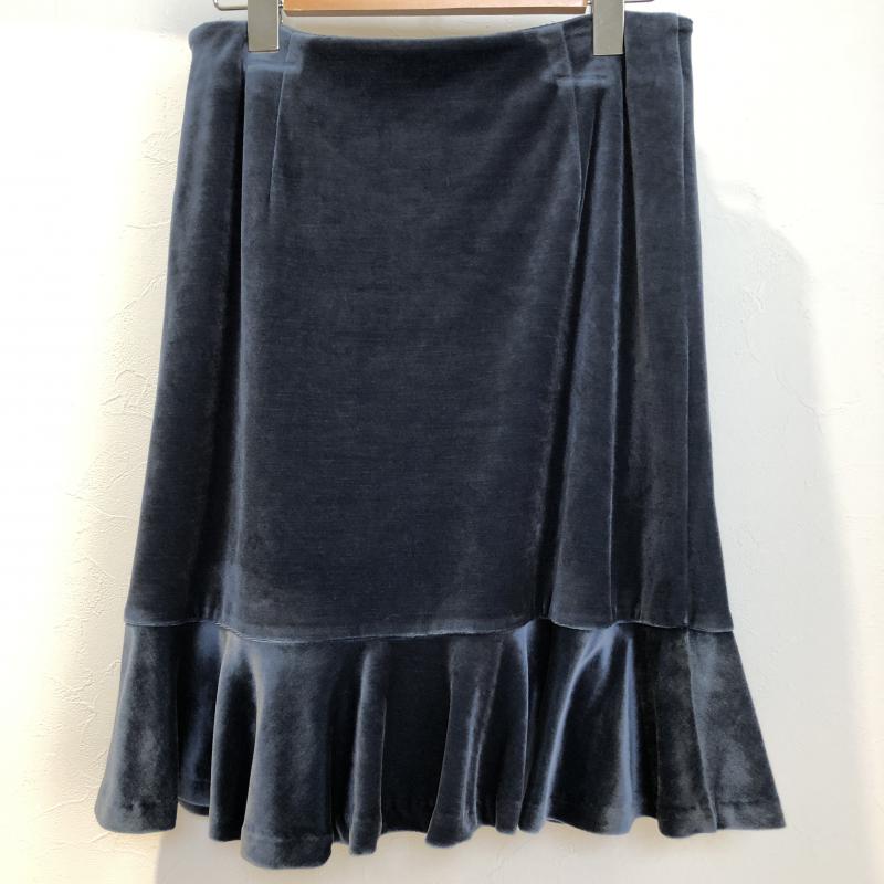 カーラ Cara スカート ひざ丈スカート 無地 紺 / ネイビー / レディース USED 古着 中古 10002908