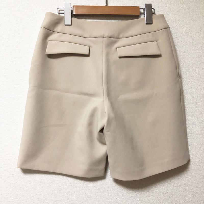 フォクシーニューヨーク FOXEYNEWYORK パンツ ショートパンツ 40 無地 X ワンポイント ベージュ / ベージュ / レディース USED 古着 中古 10003466