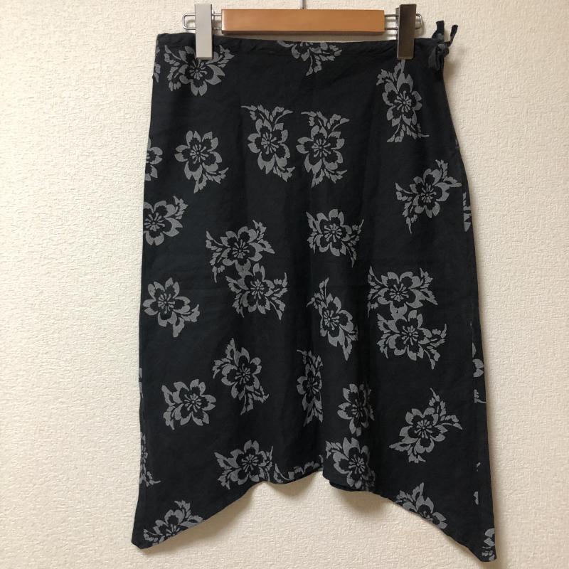 カルヴァン クライン ジーンズ Calvin Klein Jeans スカート ひざ丈スカート 28 総柄 X 花柄 黒 / ブラック / X 灰 / グレー / レディース USED 古着 中古 10004162