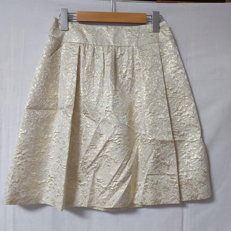 アンタイトル UNTITLED スカート ひざ丈スカート 2 総柄 白 / ホワイト / X 金 / ゴールド / レディース USED 古着 中古 10004386