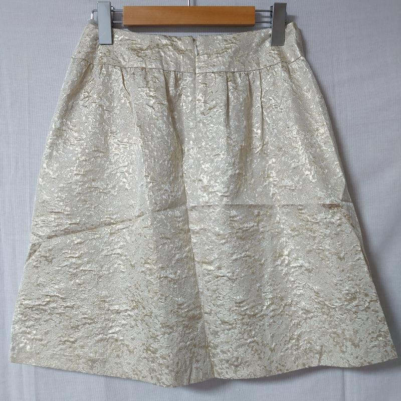 アンタイトル UNTITLED スカート ひざ丈スカート 2 総柄 白 / ホワイト / X 金 / ゴールド / レディース USED 古着 中古 10004386