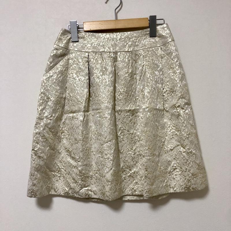 アンタイトル UNTITLED スカート ひざ丈スカート 2 金 / ゴールド / X ベージュ / ベージュ / レディース USED 古着 中古 10004779