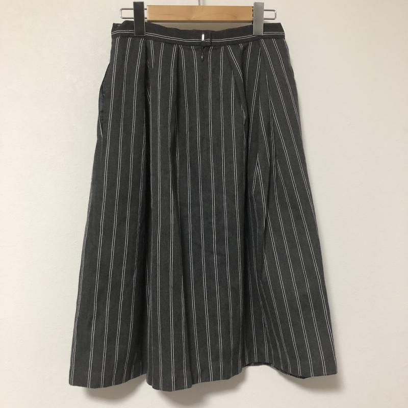 ヨーロ YOLO スカート ひざ丈スカート M ストライプ 灰 / グレー / レディース USED 古着 中古 10005220