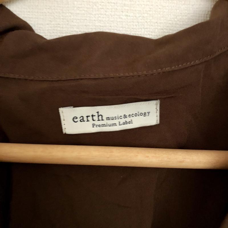アースミュージックアンドエコロジー earth music&ecology シャツ、ブラウス 半袖 FREE 無地 茶 / ブラウン / レディース USED 古着 中古 10005965