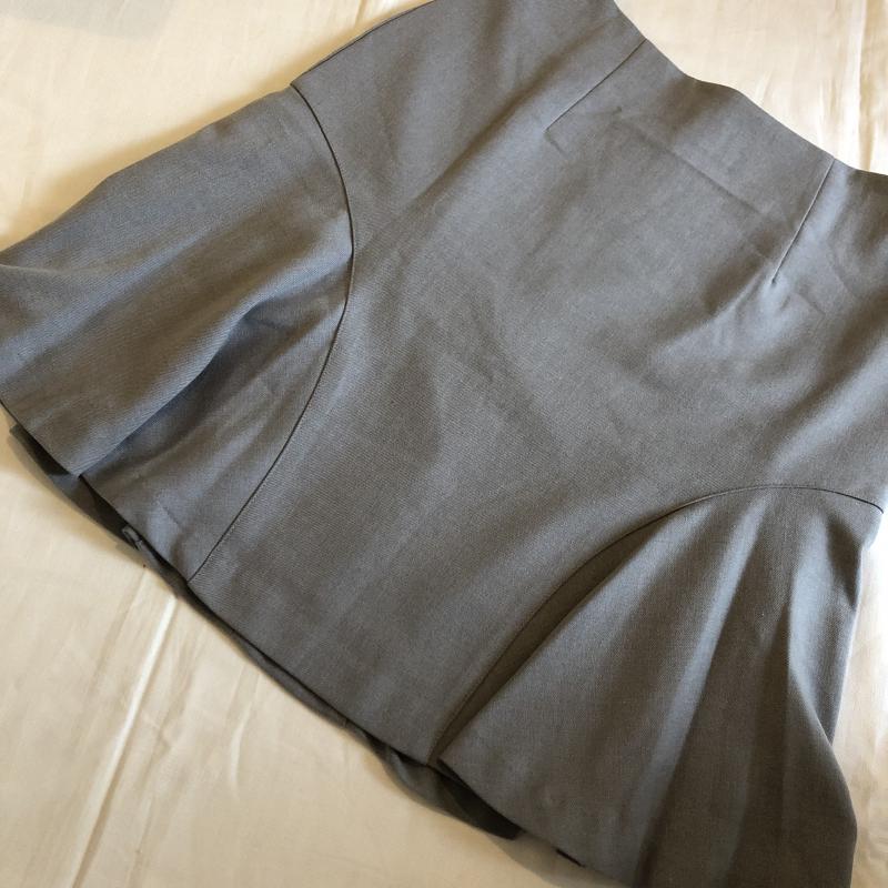 エンネア Ennea スカート ひざ丈スカート 38 無地 灰 / グレー / レディース USED 古着 中古 10007698