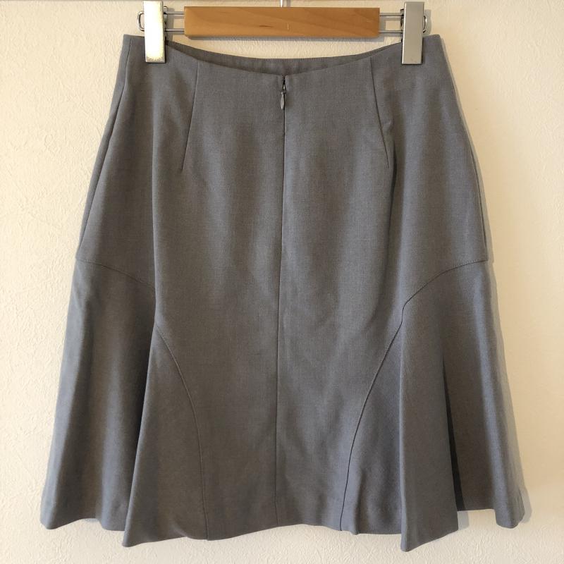 エンネア Ennea スカート ひざ丈スカート 38 無地 灰 / グレー / レディース USED 古着 中古 10007699