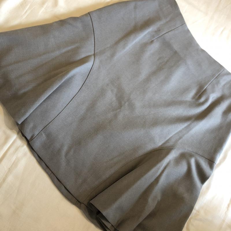 エンネア Ennea スカート ひざ丈スカート 38 無地 灰 / グレー / レディース USED 古着 中古 10007699